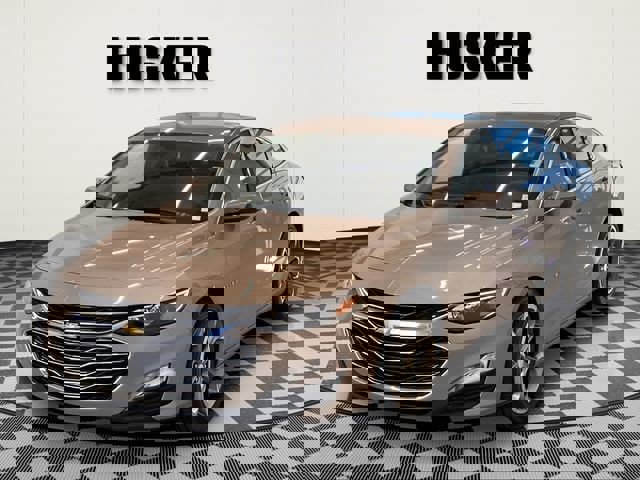Used 2023 Chevrolet Malibu LT w/ Driver Confidence Package image 4