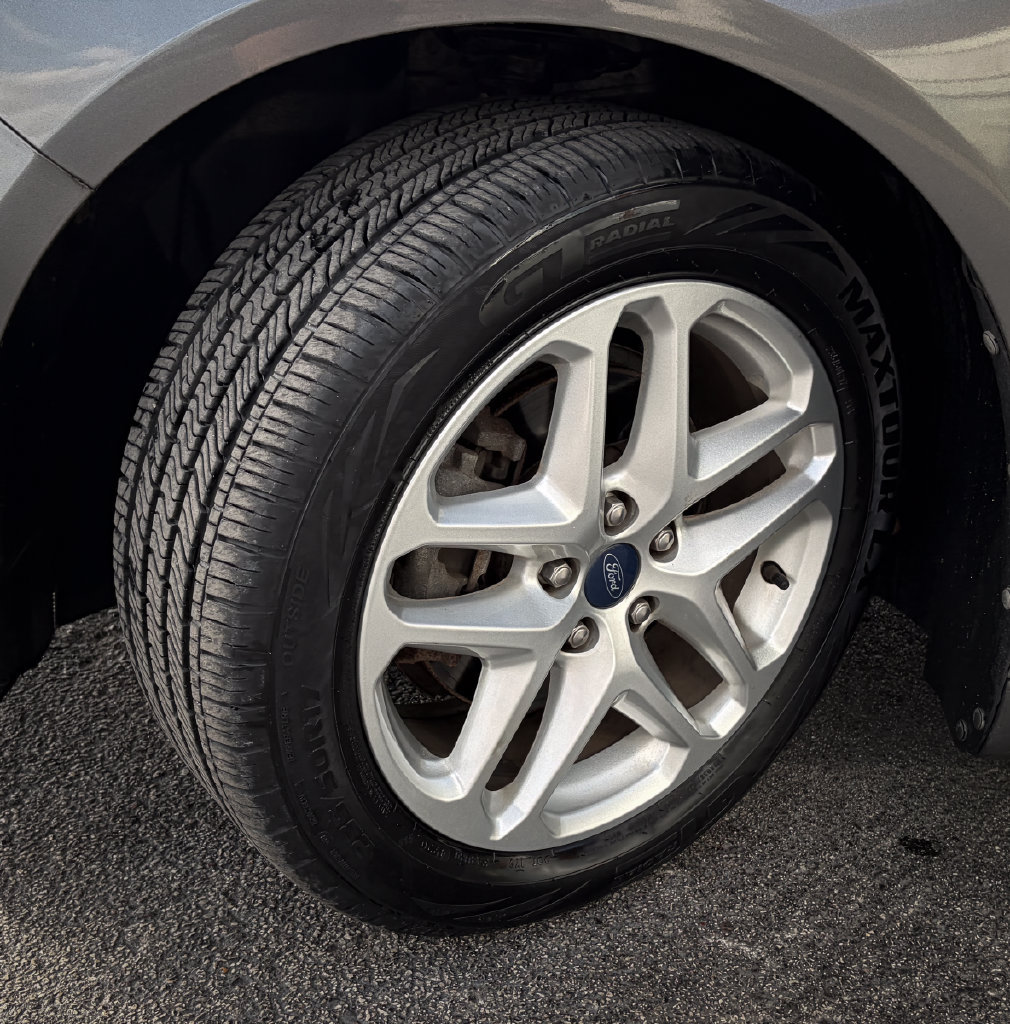 Used 2013 Ford Fusion SE FWD image 21