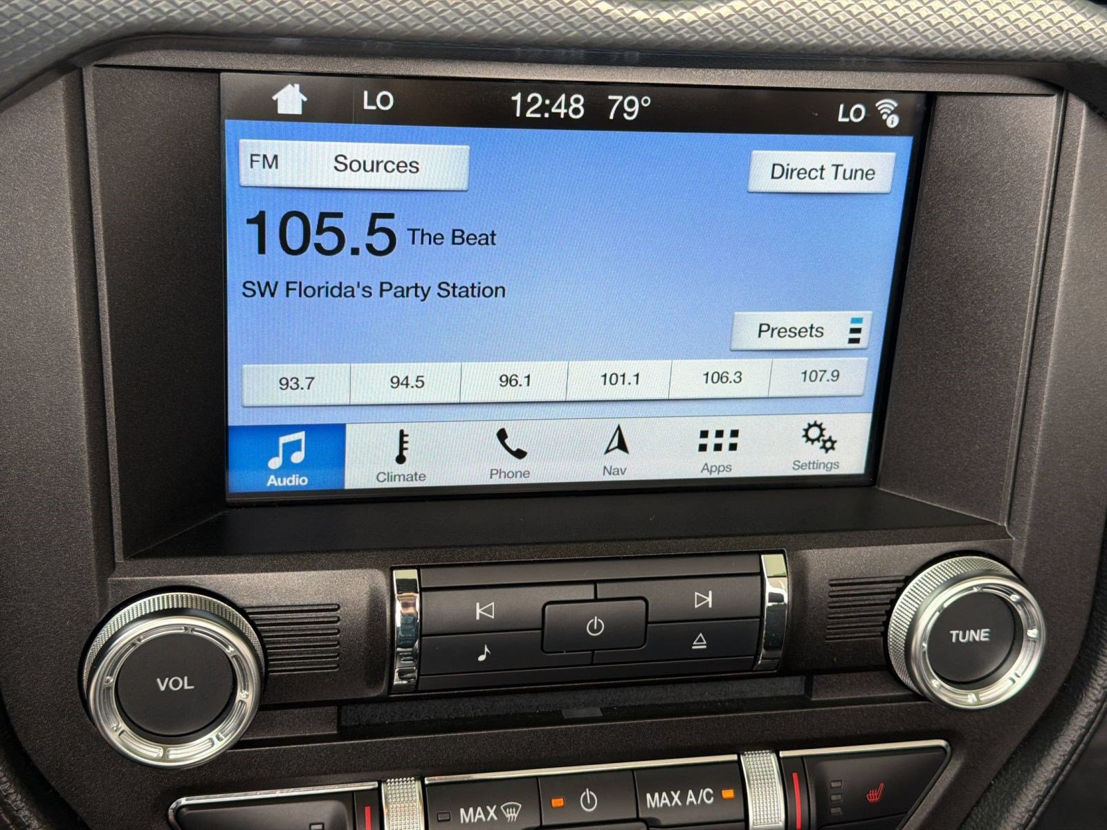 Used 2017 Ford Mustang GT Premium w/ Equipment Group 401A RWD image 19