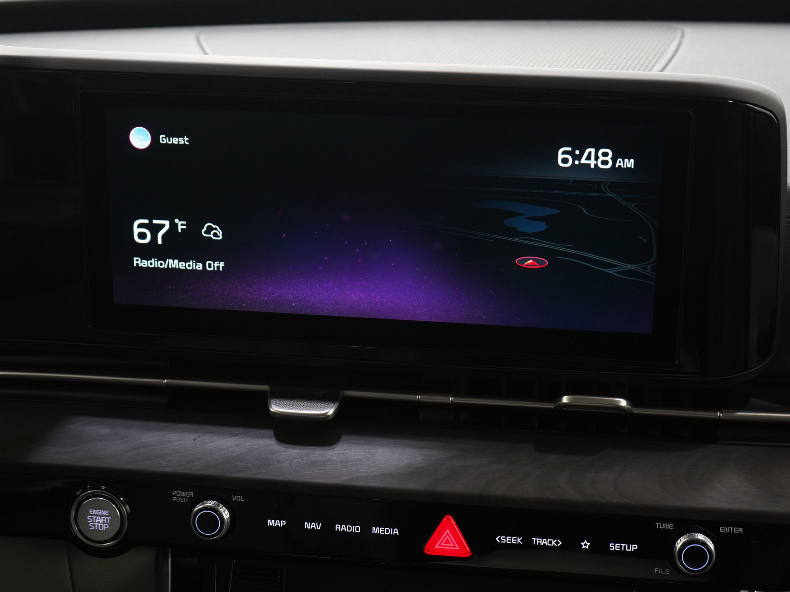 Used 2022 Kia Carnival EX image 15