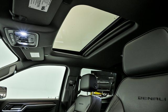 Used 2024 GMC Sierra 1500 Denali w/ Denali Reserve Package image 13