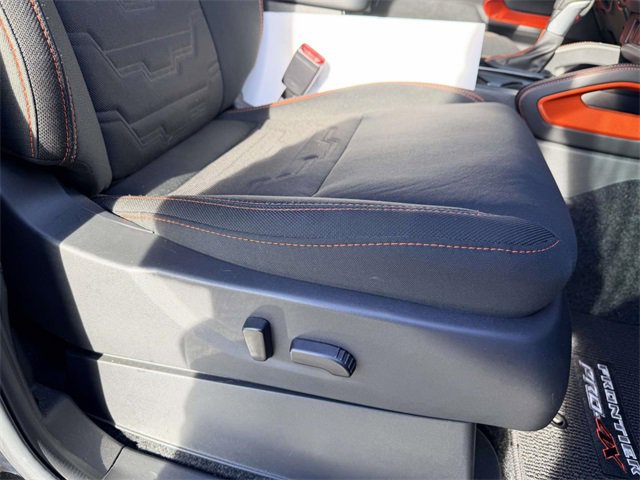 Used 2025 Nissan Frontier PRO-4X w/ Tow Package image 11