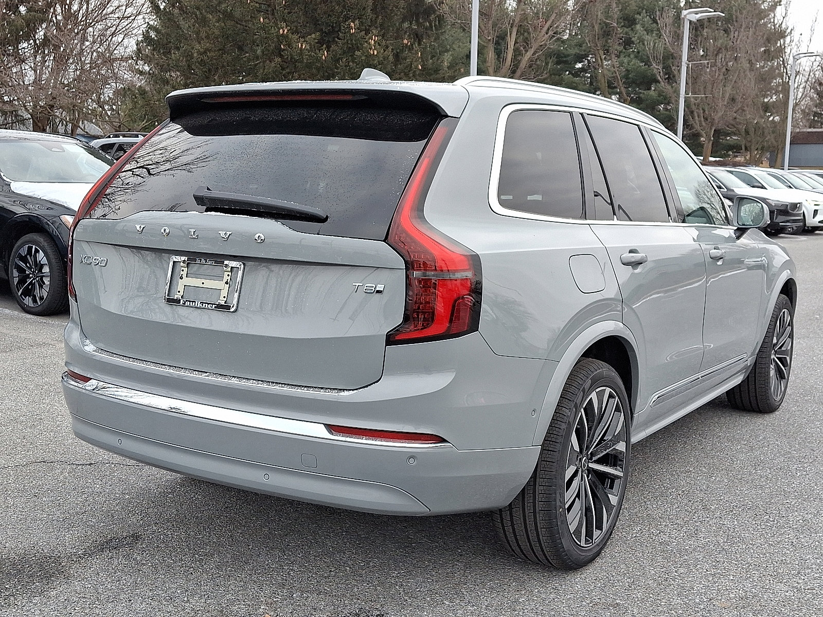 New 2026 Volvo XC90 T8 Plus w/ Protection Package Premier image 4