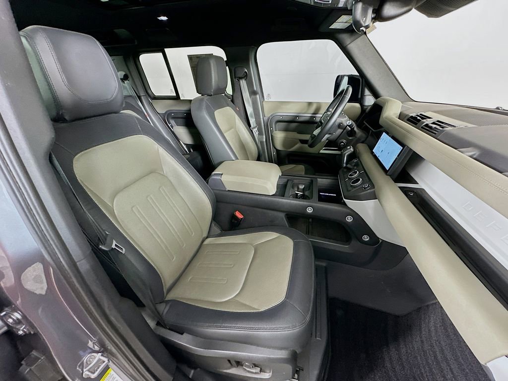 Used 2022 Land Rover Defender 110 X-Dynamic SE image 37