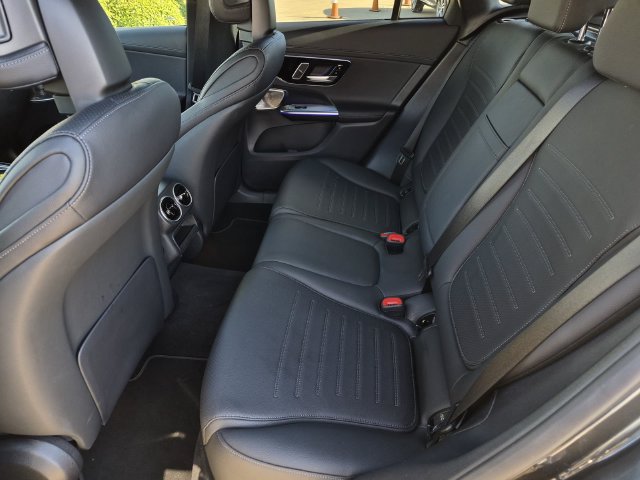 Certified 2026 Mercedes-Benz GLC 300 4MATIC image 17