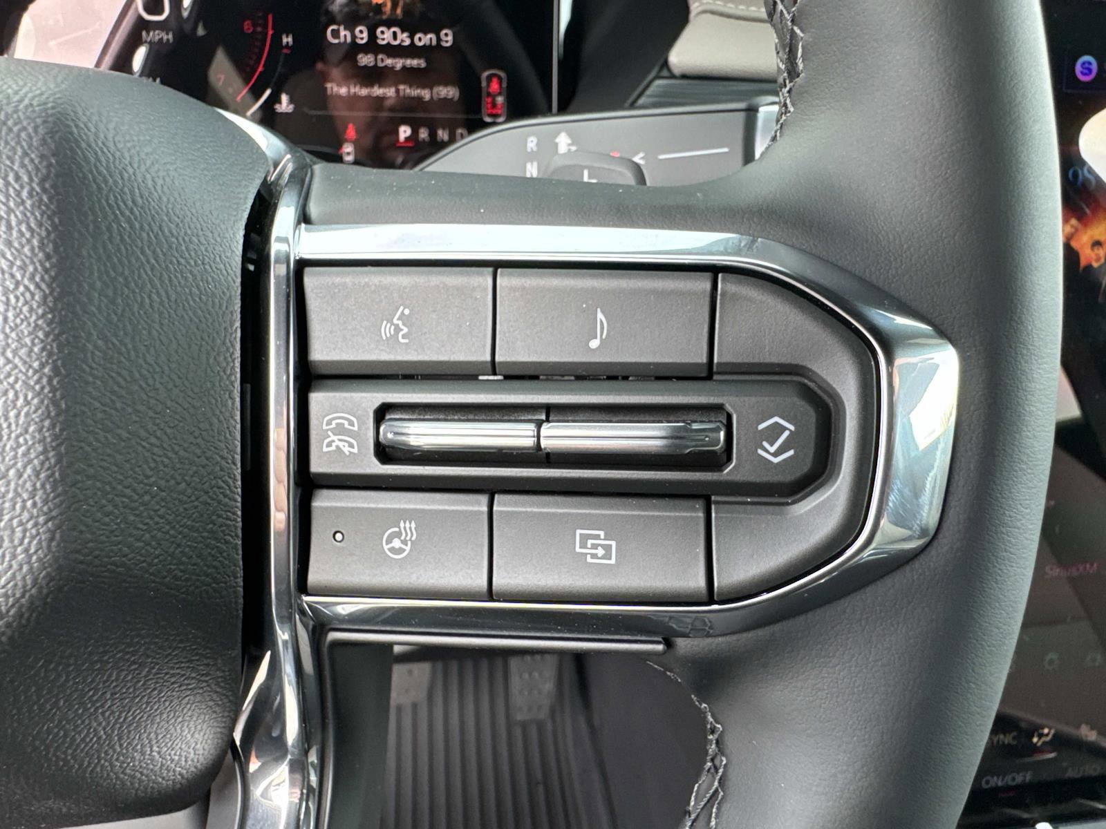 New 2026 GMC Acadia Elevation w/ Elevation Premium Package image 33