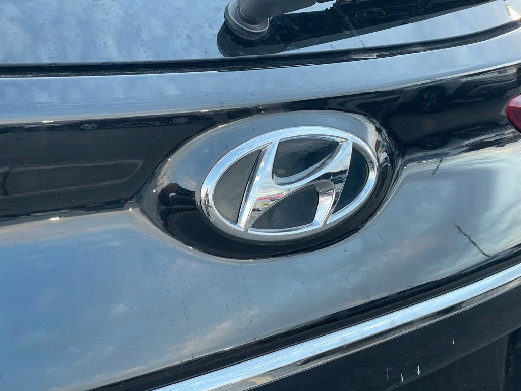 Used 2022 Hyundai Kona Limited w/ Cargo Package image 31