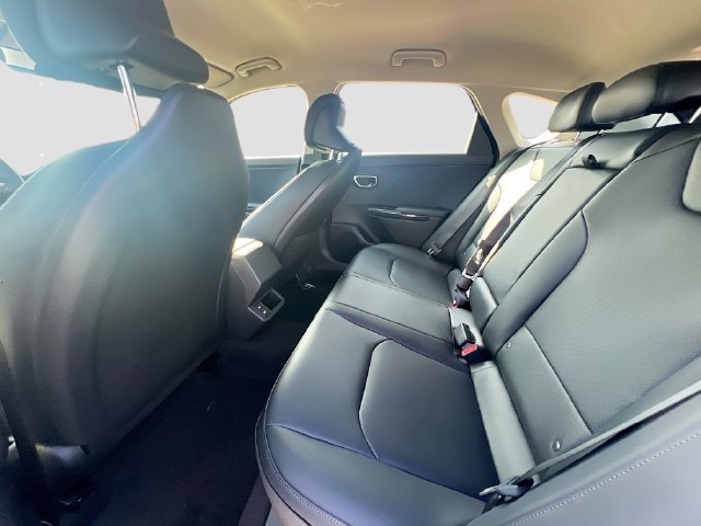New 2026 Kia K4 EX FWD image 24