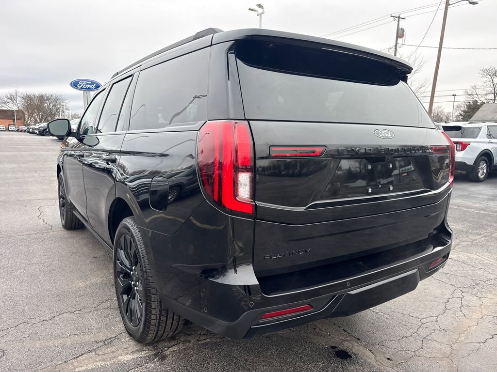 Used 2025 Ford Expedition Platinum w/ Stealth Appearance Package image 9