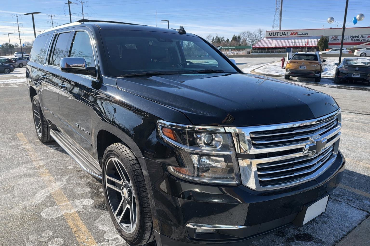 Used 2017 Chevrolet Suburban Premier image 13
