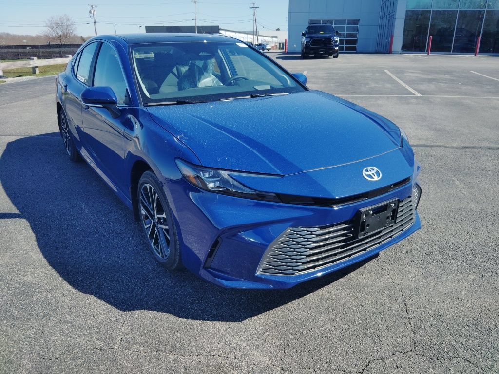 New 2026 Toyota Camry XLE w/ Premium Package