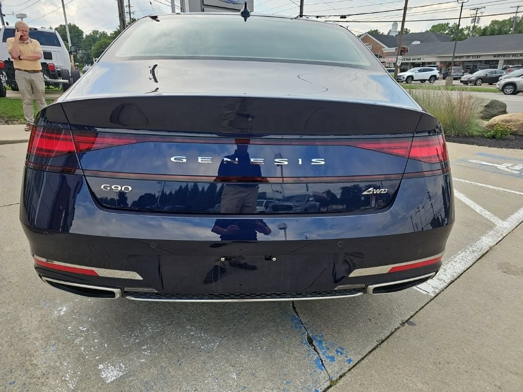 Used 2024 Genesis G90 3.5T AWD/4WD image 17