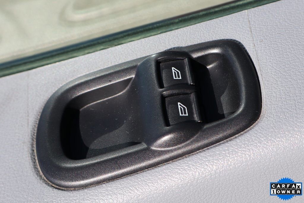 Used 2018 Ford Transit 350 XL image 14