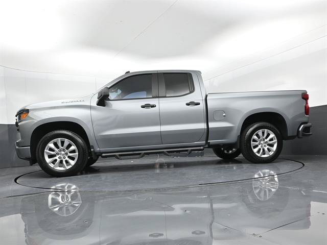 Used 2025 Chevrolet Silverado 1500 Custom RWD image 32