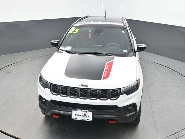 Used 2025 Jeep Compass Trailhawk AWD/4WD image 20