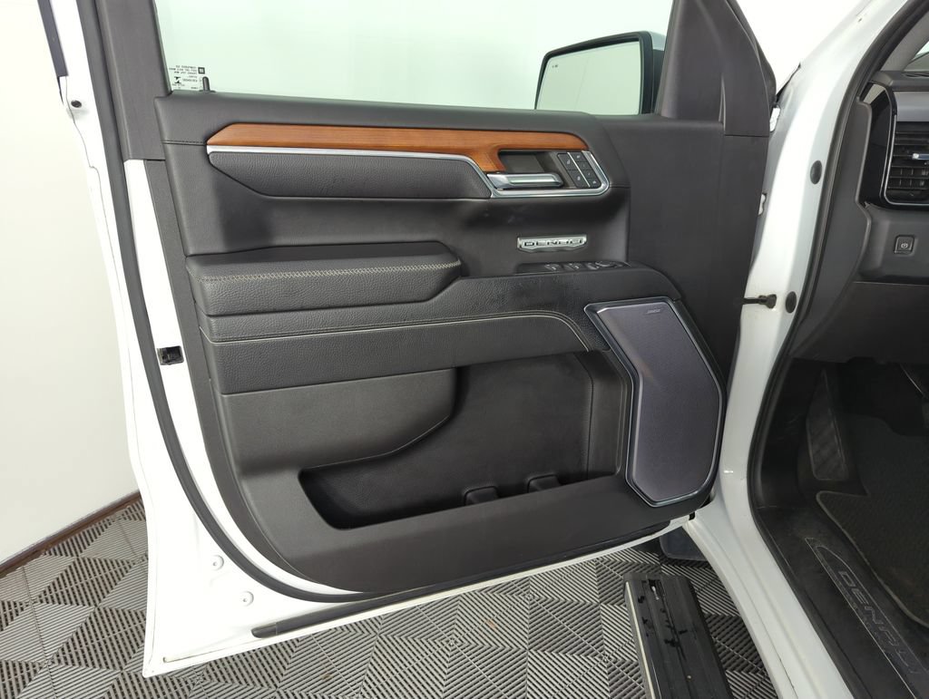 Used 2023 GMC Sierra 1500 Denali AWD/4WD image 17