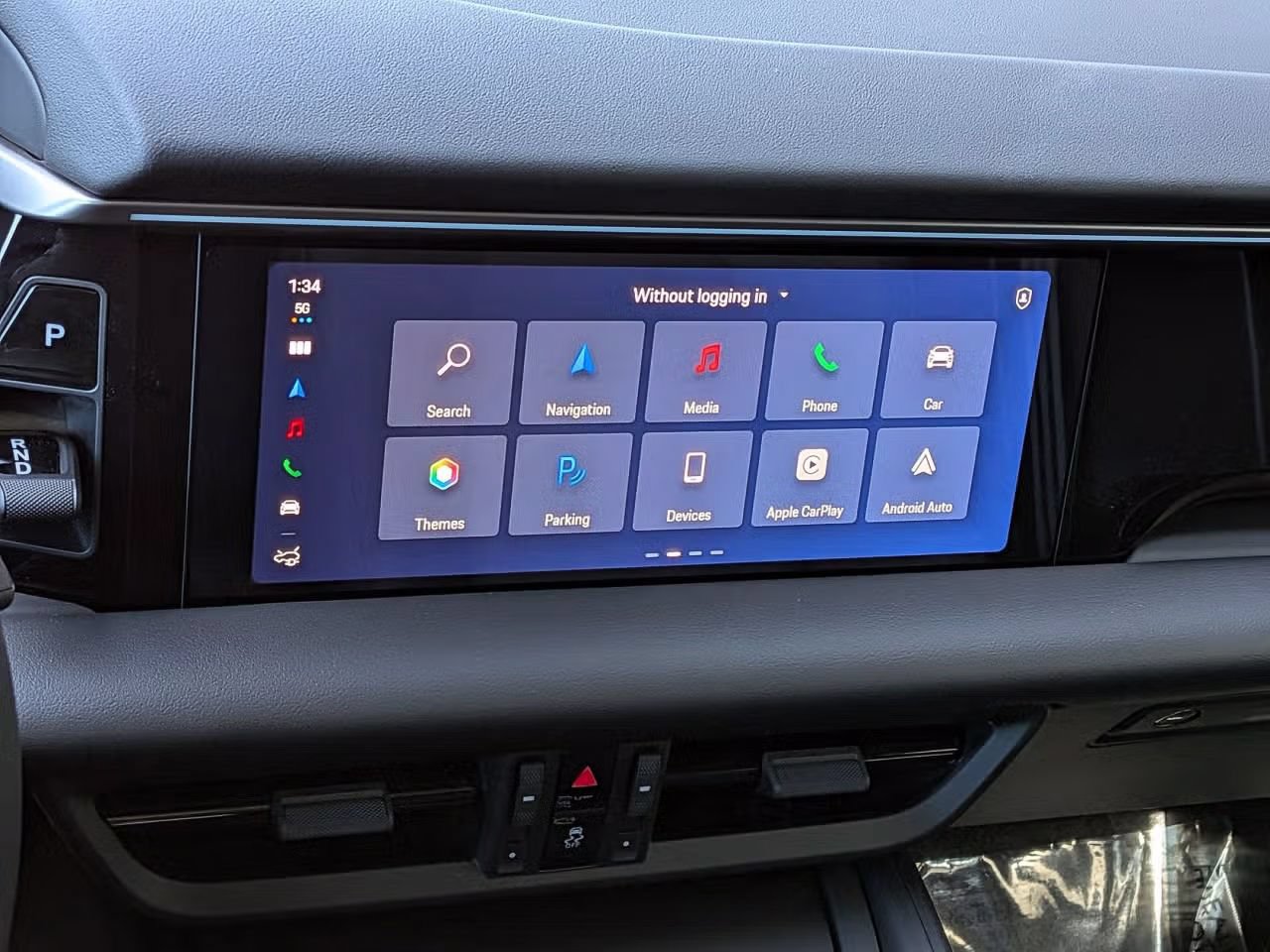Certified 2026 Porsche Macan Electric RWD image 17