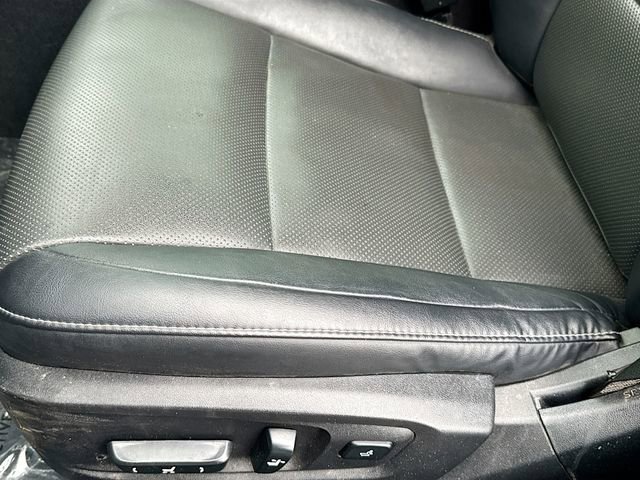 Used 2017 Lexus ES 350 w/ Navigation System Package image 19