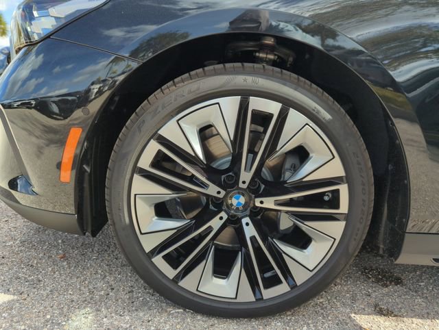 New 2026 BMW 530i w/ Premium Package image 34