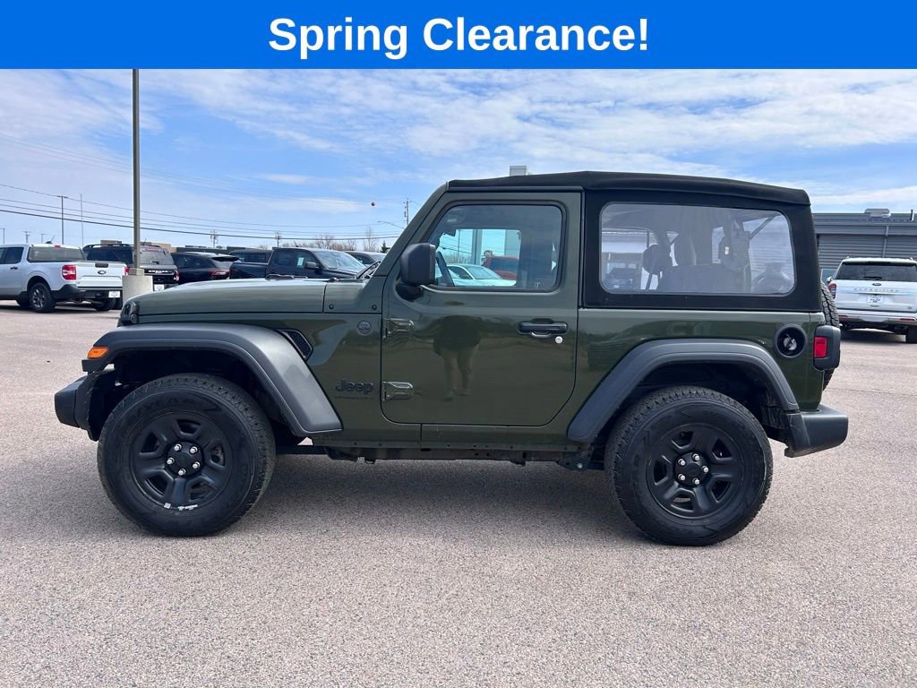 Used 2024 Jeep Wrangler Sport AWD/4WD image 3
