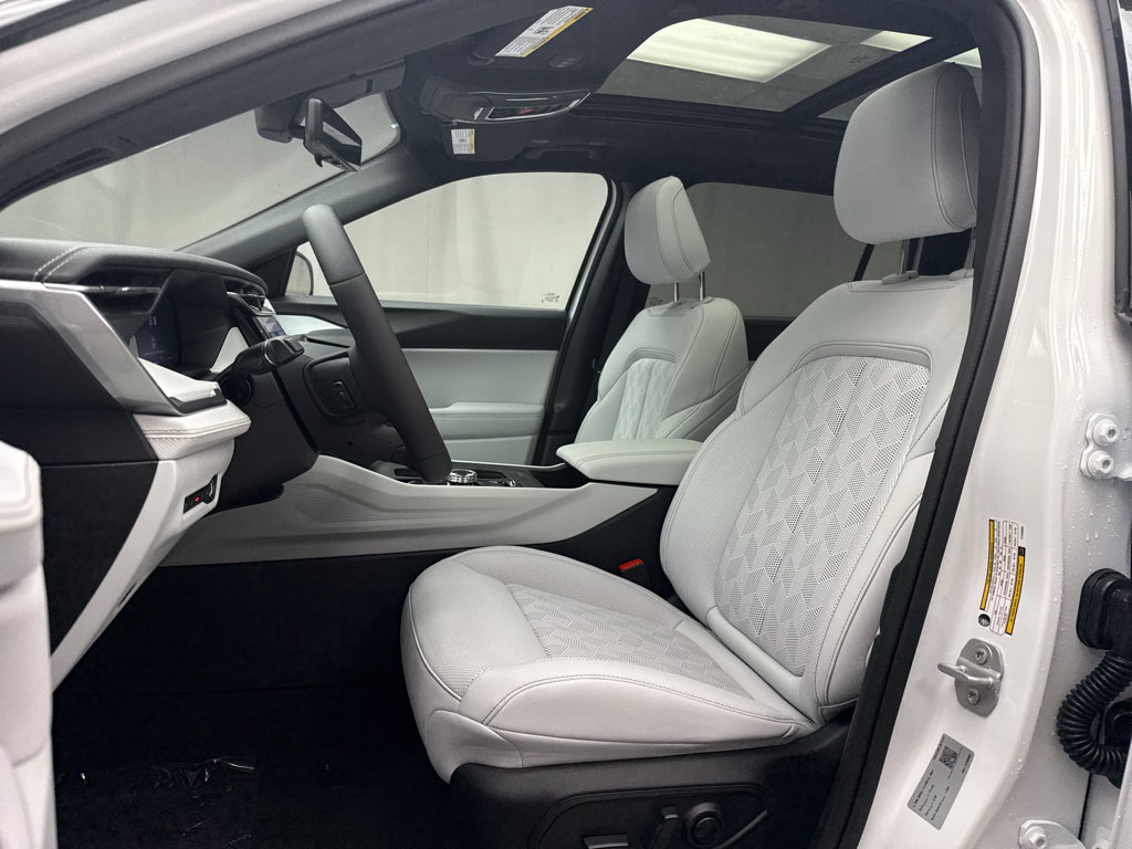 New 2026 Jeep Cherokee Overland AWD/4WD image 7