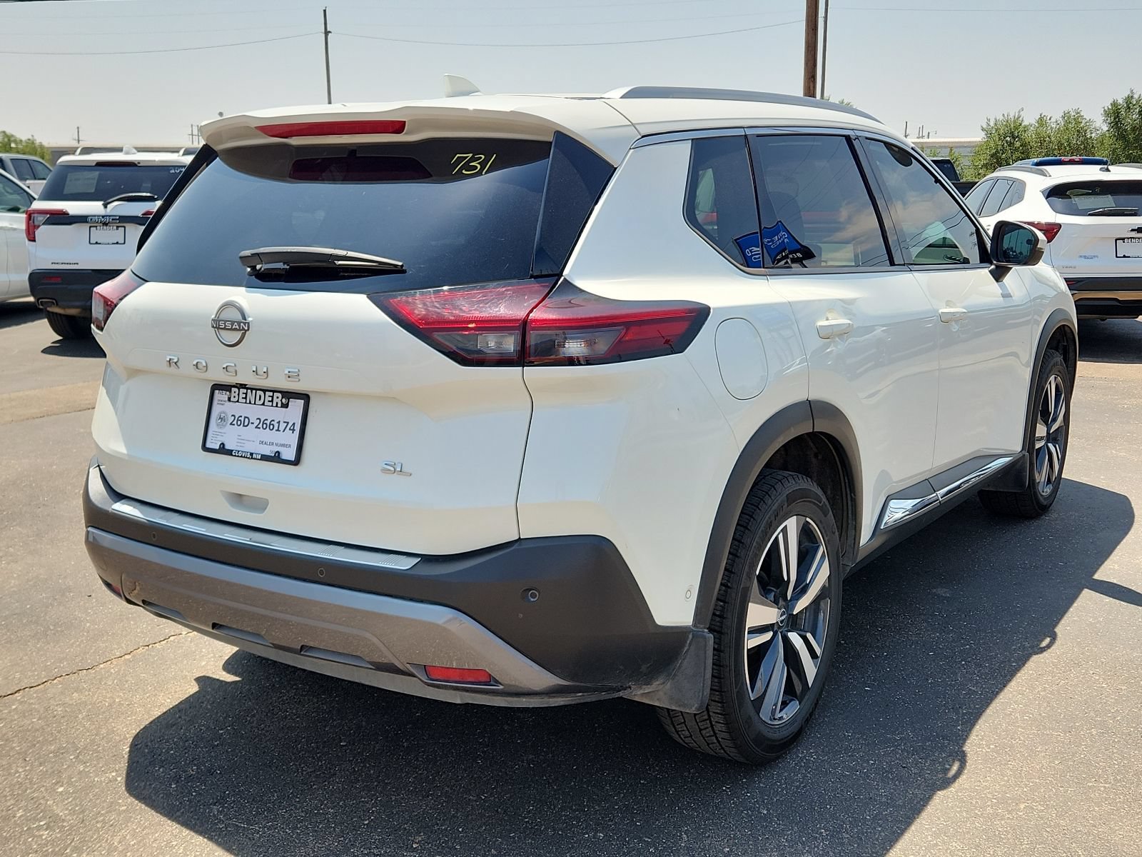 Used 2023 Nissan Rogue SL w/ SL Premium Package FWD image 4
