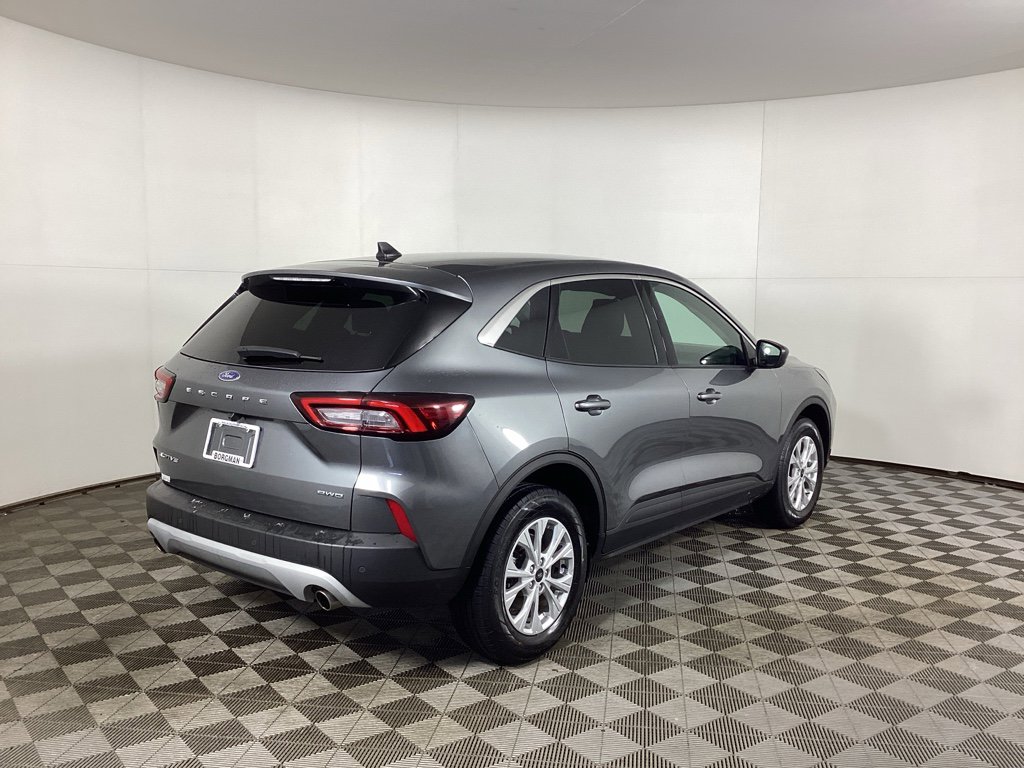Used 2023 Ford Escape Active w/ Tech Pack #1 image 2
