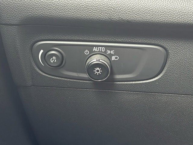 Certified 2023 Buick Envision Essence image 24