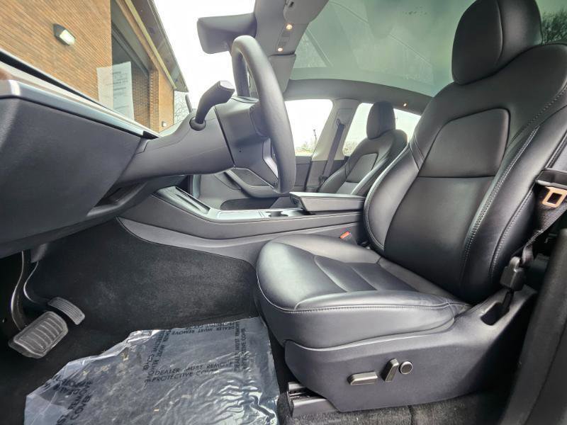 Used 2024 Tesla Model Y Long Range image 35
