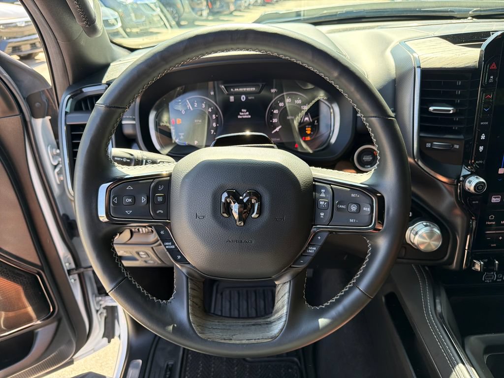 Used 2025 RAM 1500 Limited AWD/4WD image 24