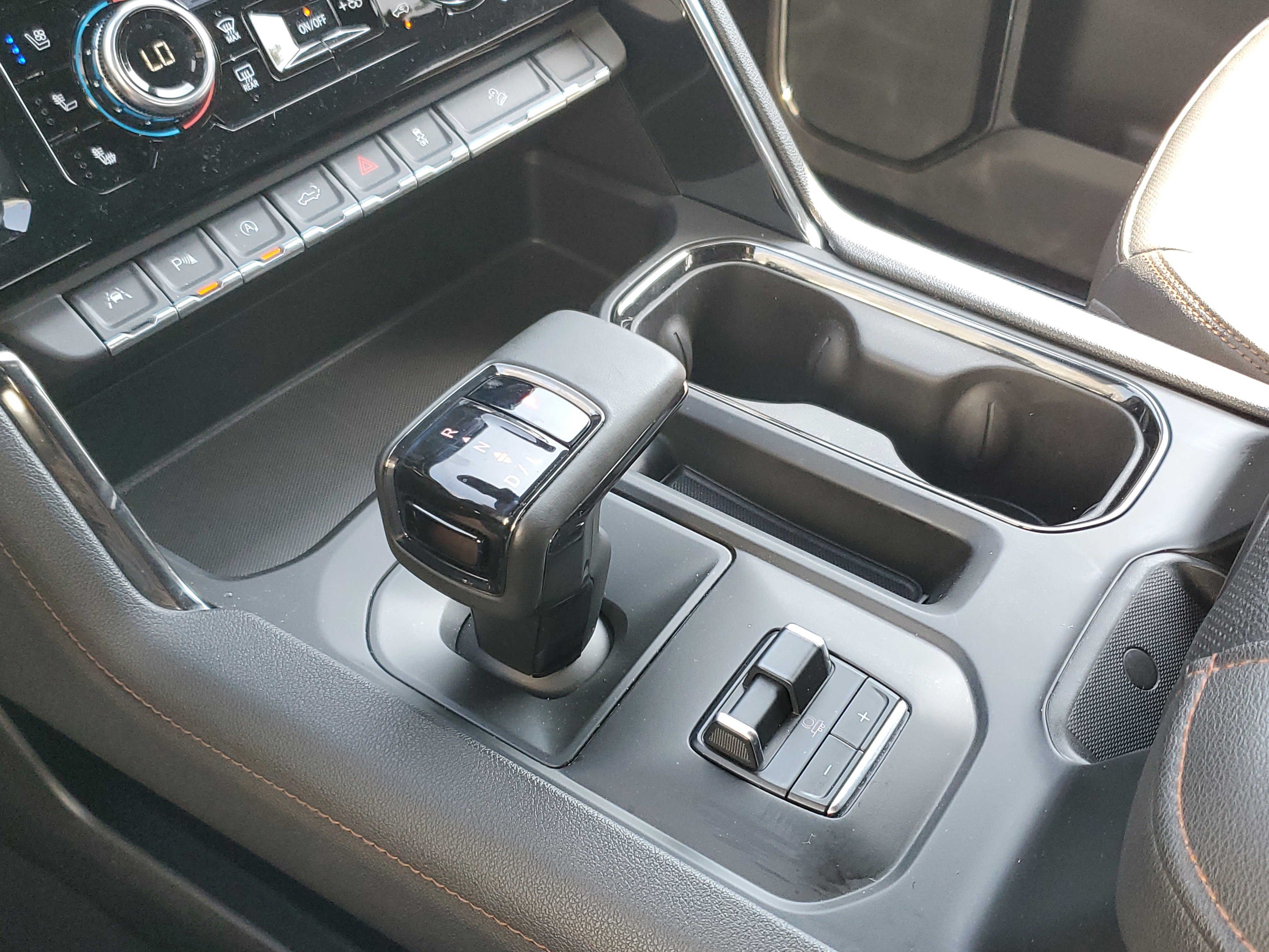 Certified 2023 GMC Sierra 1500 AT4 w/ Technology Package image 27