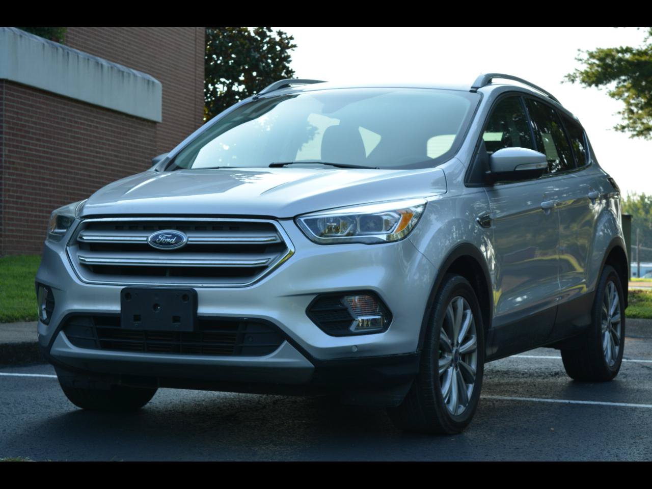 Used 2018 Ford Escape Titanium AWD/4WD image 1