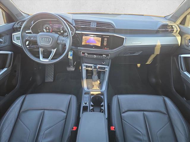 Used 2025 Audi Q3 2.0T Premium image 15