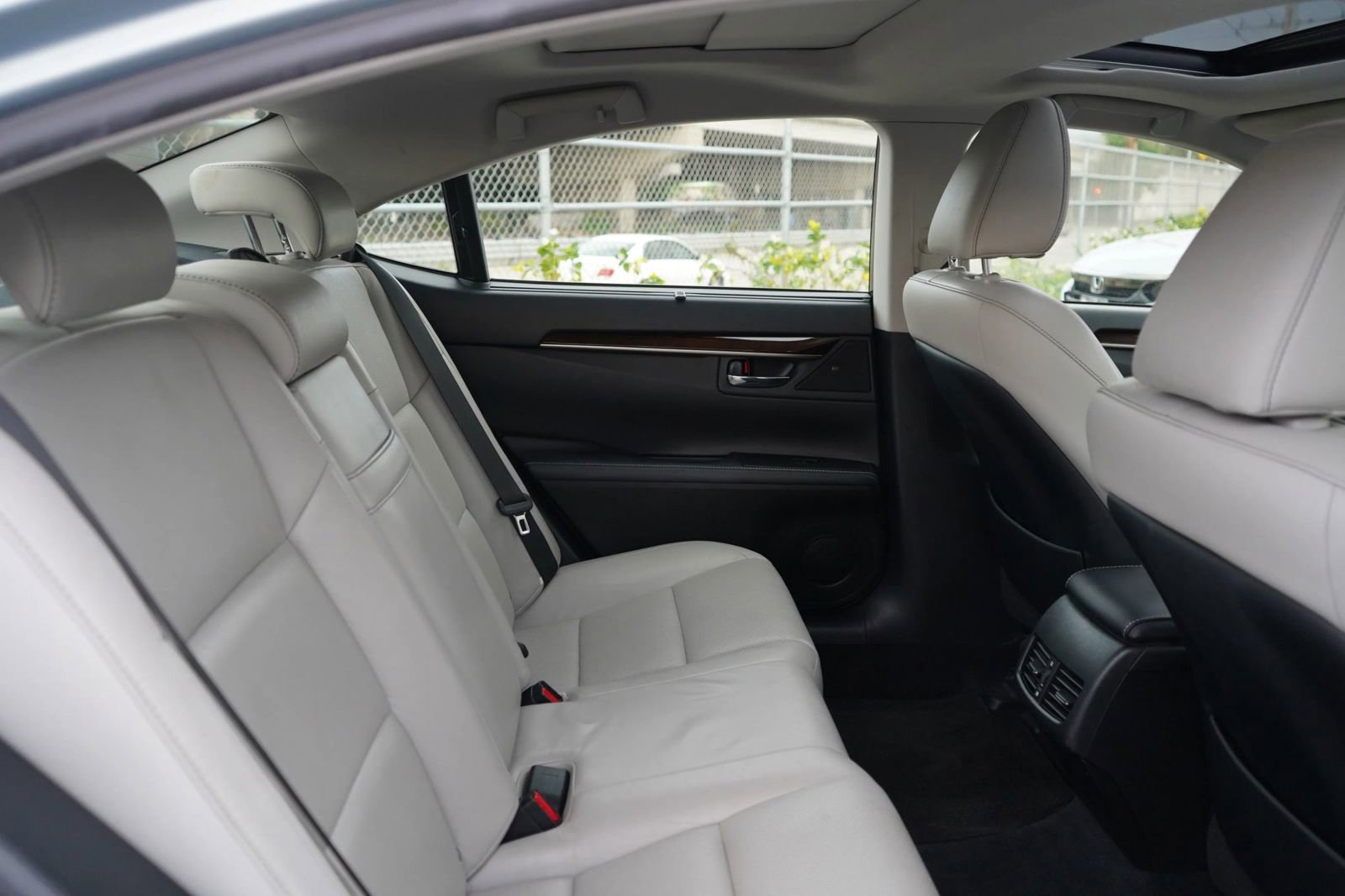 Used 2013 Lexus ES 350 image 22