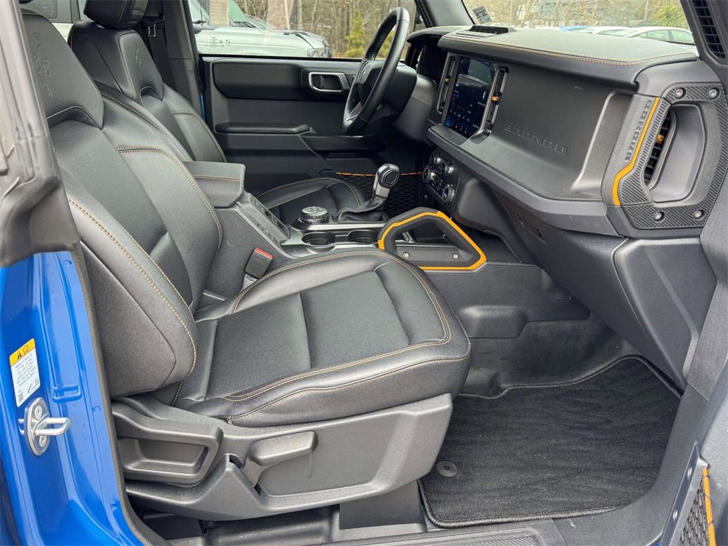Used 2024 Ford Bronco Badlands image 14