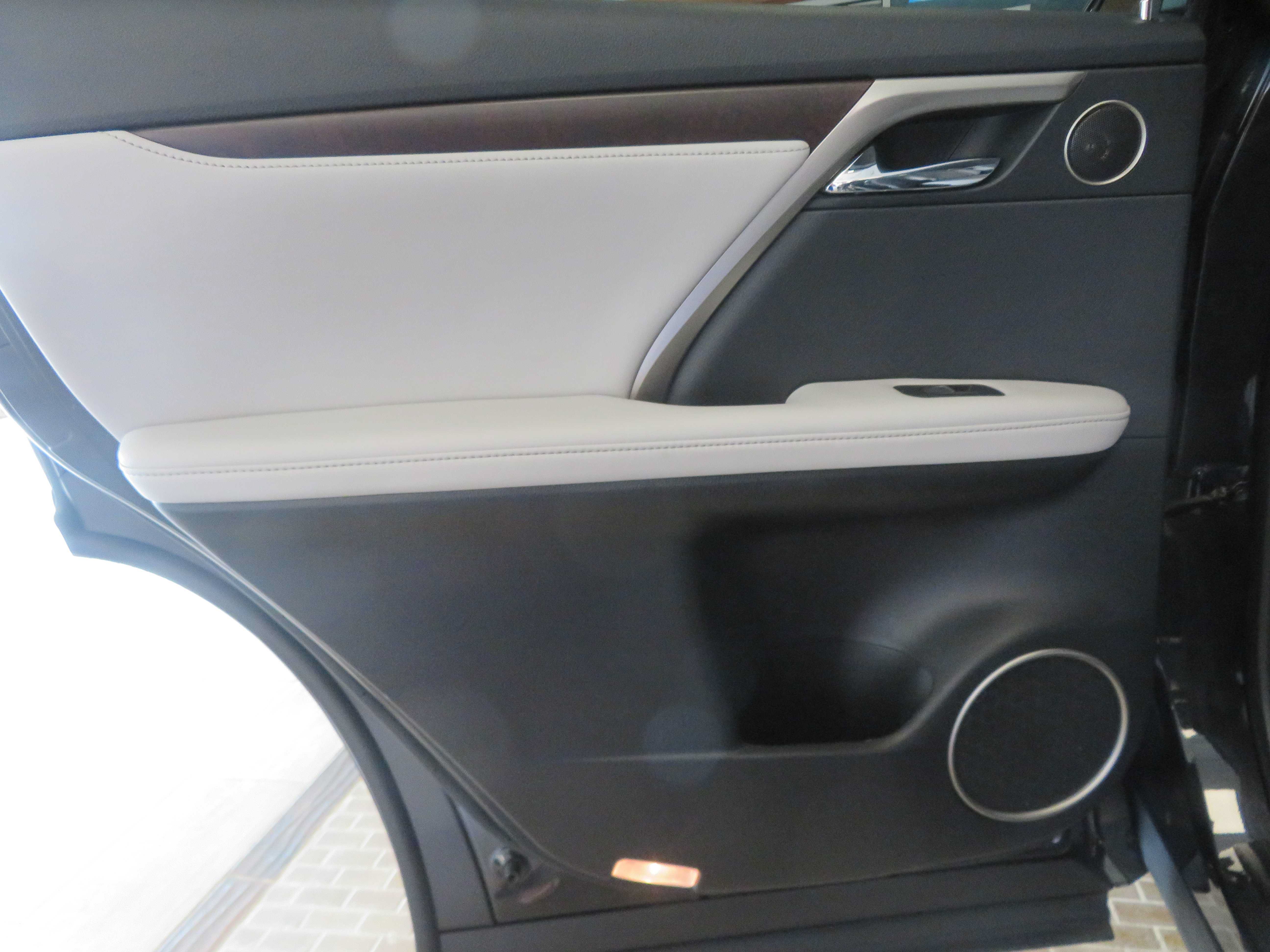 Used 2020 Lexus RX 350 AWD w/ Premium Package image 18