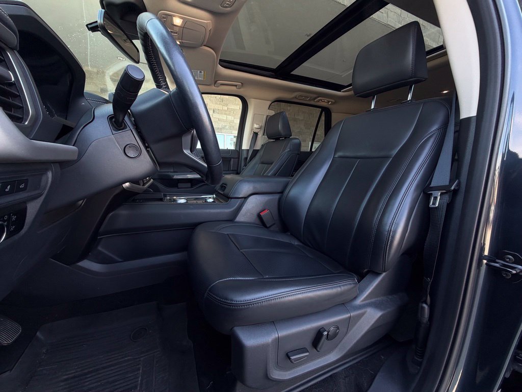 Used 2023 Ford Expedition XLT AWD/4WD image 6