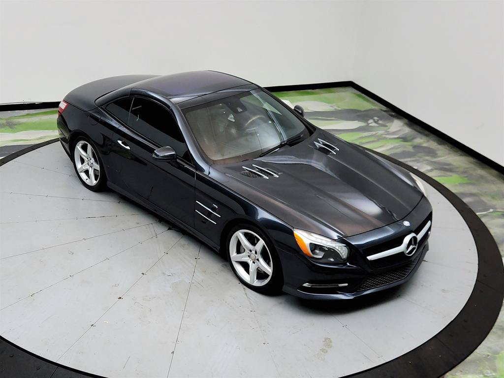 Used 2013 Mercedes-Benz SL 550 image 28