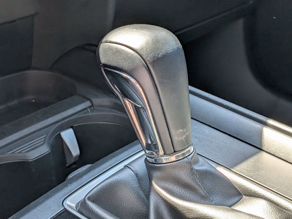 Used 2025 MAZDA CX-50 AWD 2.5 S w/ Premium Package image 17