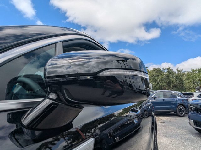 New 2026 Kia Sorento S FWD image 12