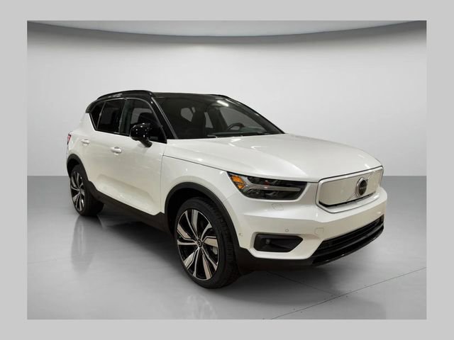 Used 2022 Volvo XC40 P8 Recharge Ultimate