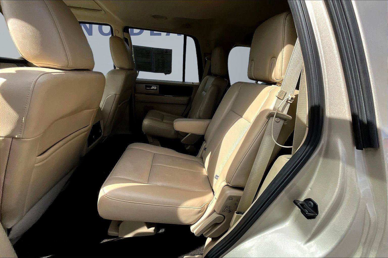 Used 2017 Ford Expedition Limited w/ Equipment Group 301A image 22