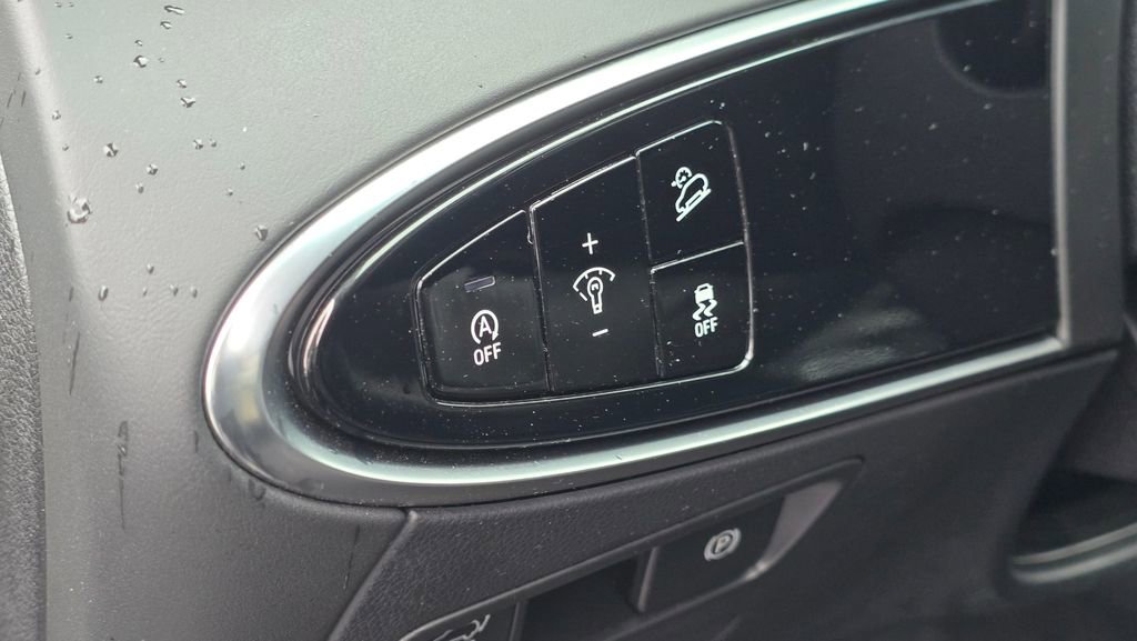 Used 2025 Genesis GV70 2.5T image 58