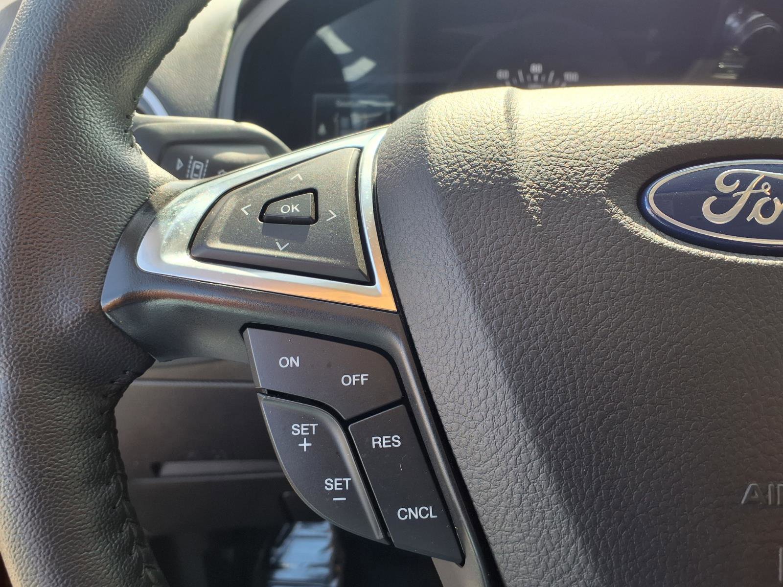 Used 2024 Ford Edge SEL w/ Convenience Package image 14