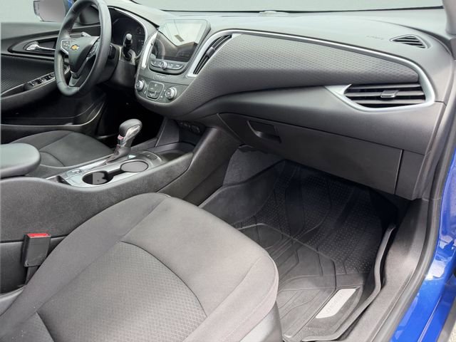 Used 2023 Chevrolet Malibu RS FWD image 12