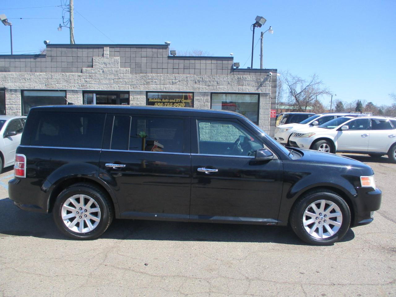 Used 2011 Ford Flex SEL AWD/4WD image 2