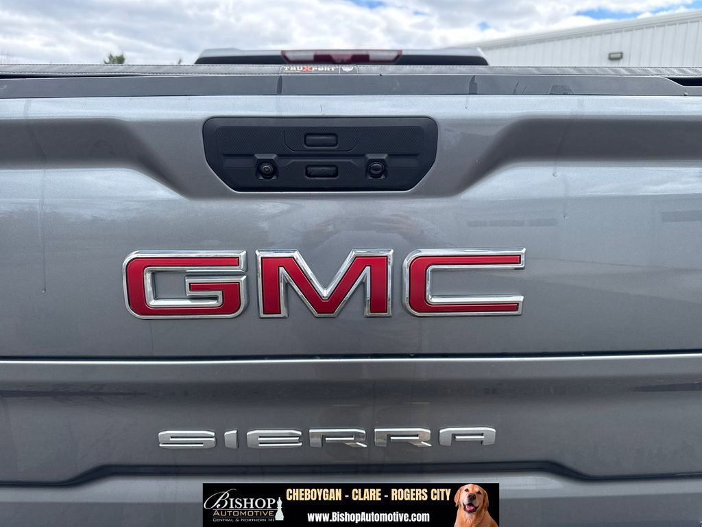Used 2021 GMC Sierra 1500 AT4 w/ AT4 Value Package AWD/4WD image 16