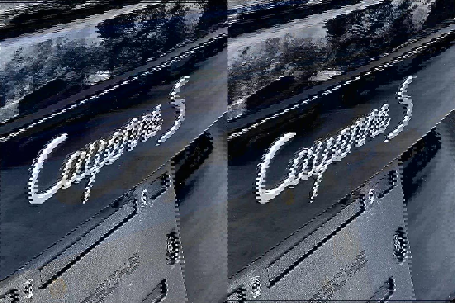 Used 2022 Porsche Cayenne S image 30