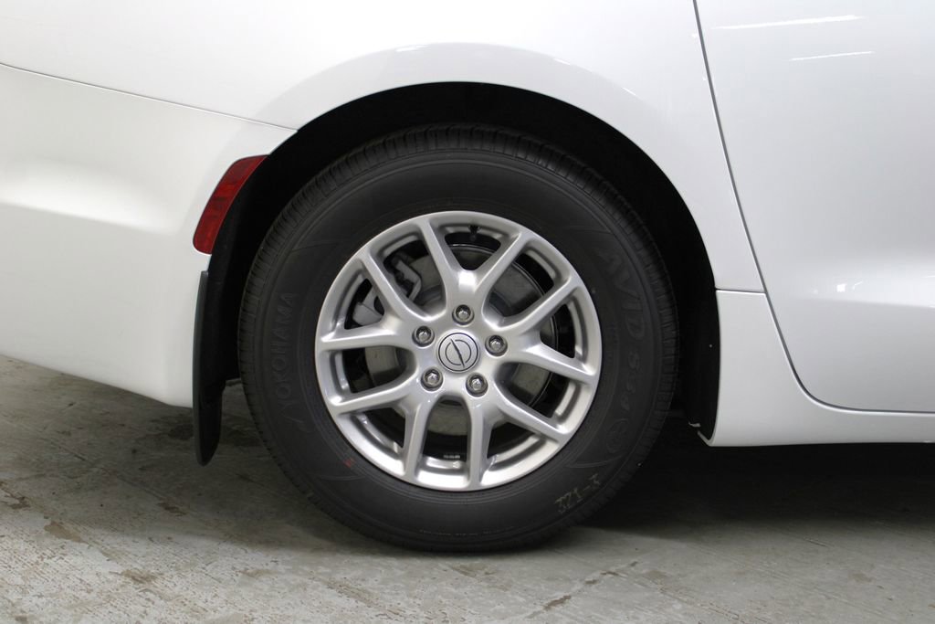 New 2026 Chrysler Voyager LX image 32