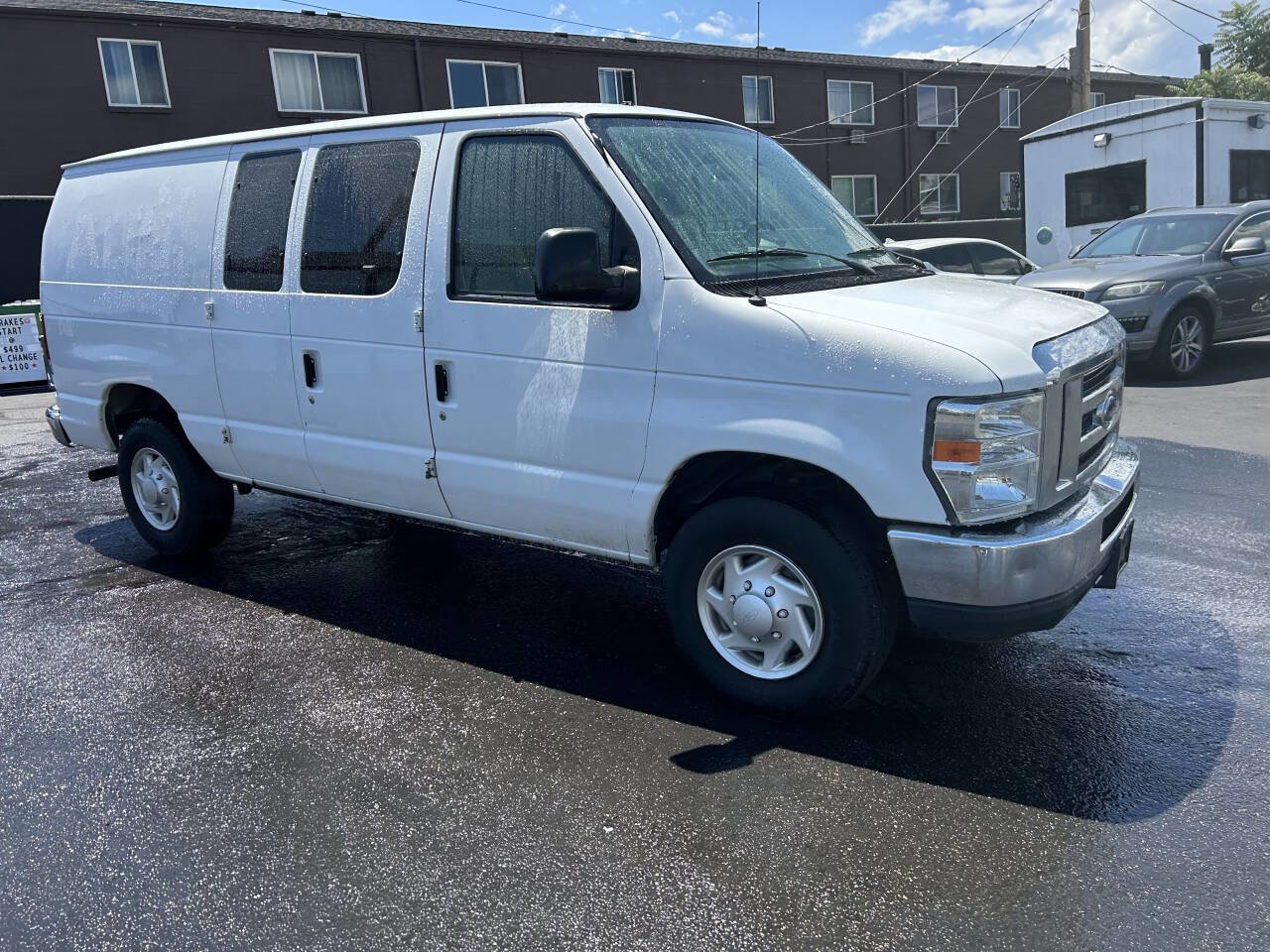 Used 2012 Ford E-250 and Econoline 250 w/ Commercial Cargo Van Pkg RWD image 1